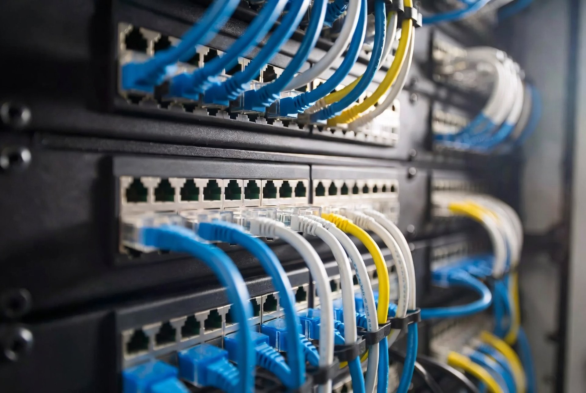 Organized structured cabling in a network server rack